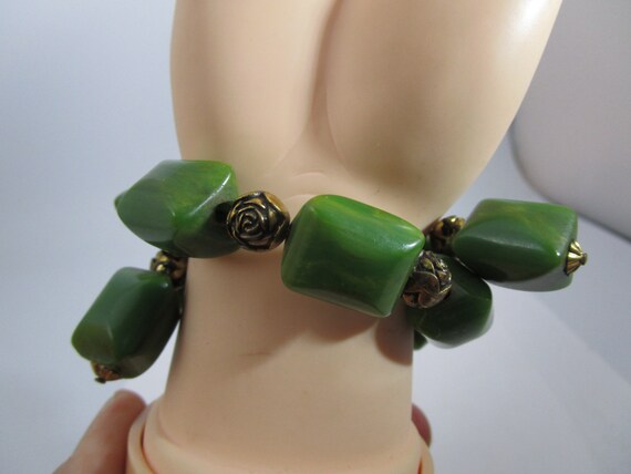 Antique Green Bakelite & Brass Rose Beaded Twisty Bracelet View 3