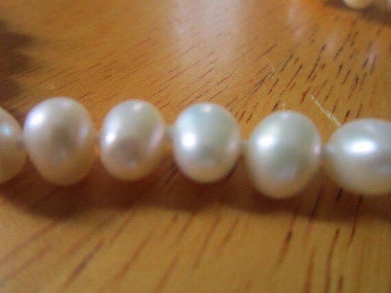 Vintage Real Natural Large Pearl Necklace 27 inch - image 4