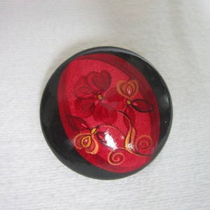 Vintage Hand Painted Brooch Olive Wood Jerusalem Signed Beautiful