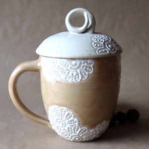 Large Romantic Mug with Lid image 6