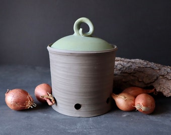 Ceramic Onion Jar, handmade/wheelthrown pottery, natural colors green brown, stoneware