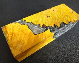 Stable maple cap with acrylic resin. For knife handles, pistol handles, turning the handle, mods and lathe work. Woodworking and joinery.