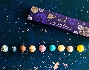 Martin's Chocolatier Luxury Chocolate Planets 9 Trufas de chocolate Set de regalo de chocolate Regalo de Pascua para él y ella Chocolates artesanales