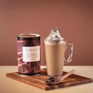 Bebida helada de chocolate Chocolate blanco Copos de chocolate con leche Chocolate belga para una rica bebida refrescante Frappé de chocolate 250 g