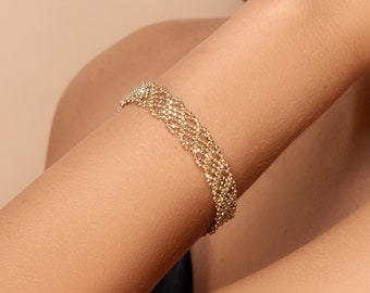 Avior bracelet - Classic gold v shaped beaded bracelet