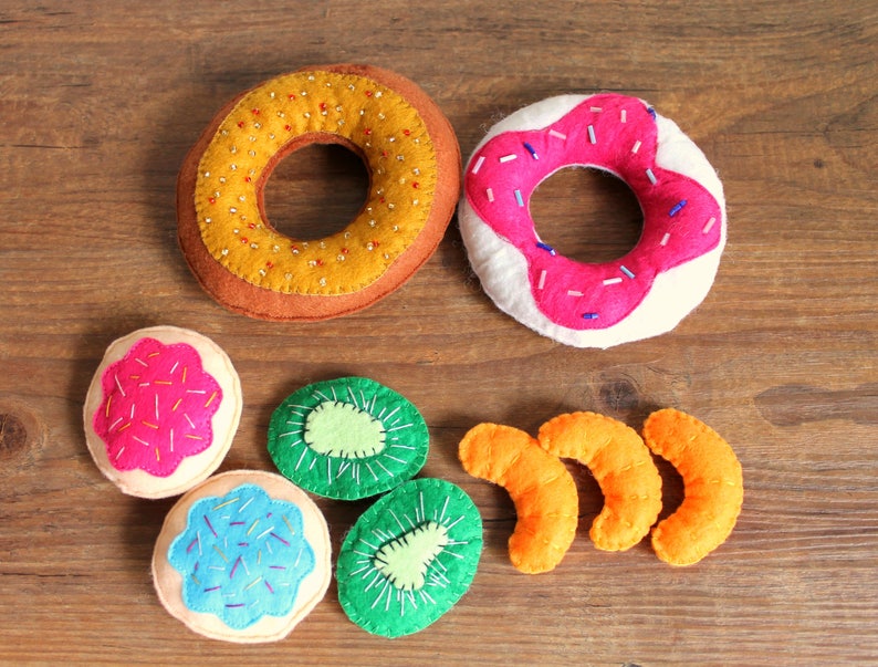Toy Food Dessert Set of 9 Pieces Fruit and Sweetness, Pretend Felt Play