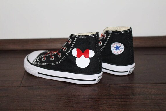 minnie mouse converse