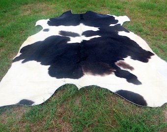 BLACK & WHITE !( Mostly Black ) Large ! New cowhide rug natural hair on- 7X7 ft extra size Tri-color brown tones soft Carpet Cow hide 6x6 BB