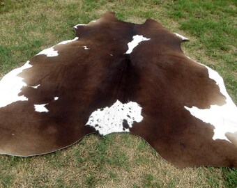 Dark BROWN & WHITE Exotic ! Large ! New chocolate cowhide rug natural hair on - 6x6 ft size approx Tri-color soft hair Carpet Cow hide BC