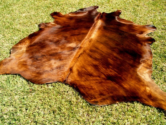 8x8 BRINDLE REDISH BROWN ! Large ! New cowhide rug natural hair on - 7X7 ft size Tri-color brown tones extra soft Carpet Cow hide 6x6 Rs