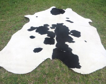 BLACK & WHITE !  ( Mostly White ) Large ! New cowhide rug natural hair on - 6x6 ft size approx Tri-color soft hair Carpet Cow hide B-W