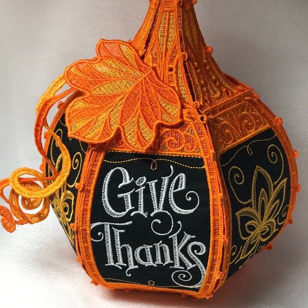 Calabaza de Acción de Gracias en 3D (independiente - Un producto de bordado terminado, no un archivo de diseño ni patrón)