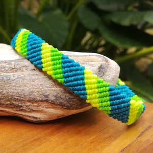 Mens surfer bracelet, Mens macrame bracelet, Waxed thread bracelet for men, Knotted bracelet for men, Wax string bracelet,Beach bracelet men