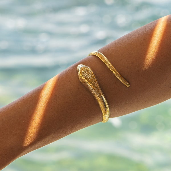 Golden snake bracelet, serpent bracelet, beautiful snake bracelet, sterling brass snake bracelet, shiva, kundalini, kap, powerful bracelet