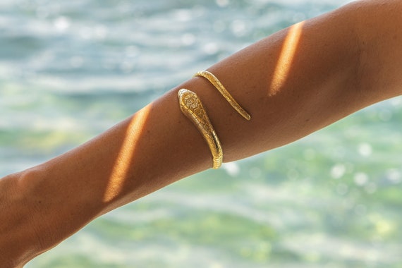 Serpentine Splendor: Gold-Tone Zircon Stone Snake Bracelet for Dazzling  Charm – Rubans