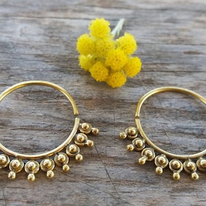 brass earings beauty /  pendientes latón belleza