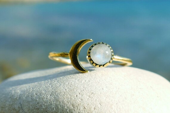 Brass stone ring online