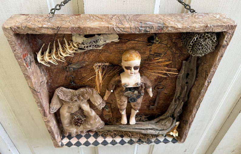 Collecta Morte. An assemblage featuring:vintage porcelain doll,driftwood,found objects,wasp's nest,preserved bee cicada found animal bones. image 5