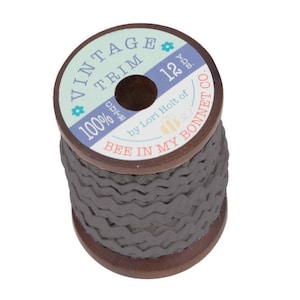 Lori Holt Vintage Trim Small Spool Ric-rak in Steel (Wooden Spool)