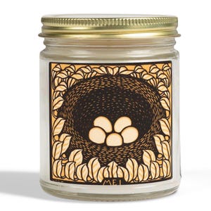 Scented Birthday Month Candle-May, Vintage Bird Nest Art, 9 oz, Reusable Glass Jar immagine 3