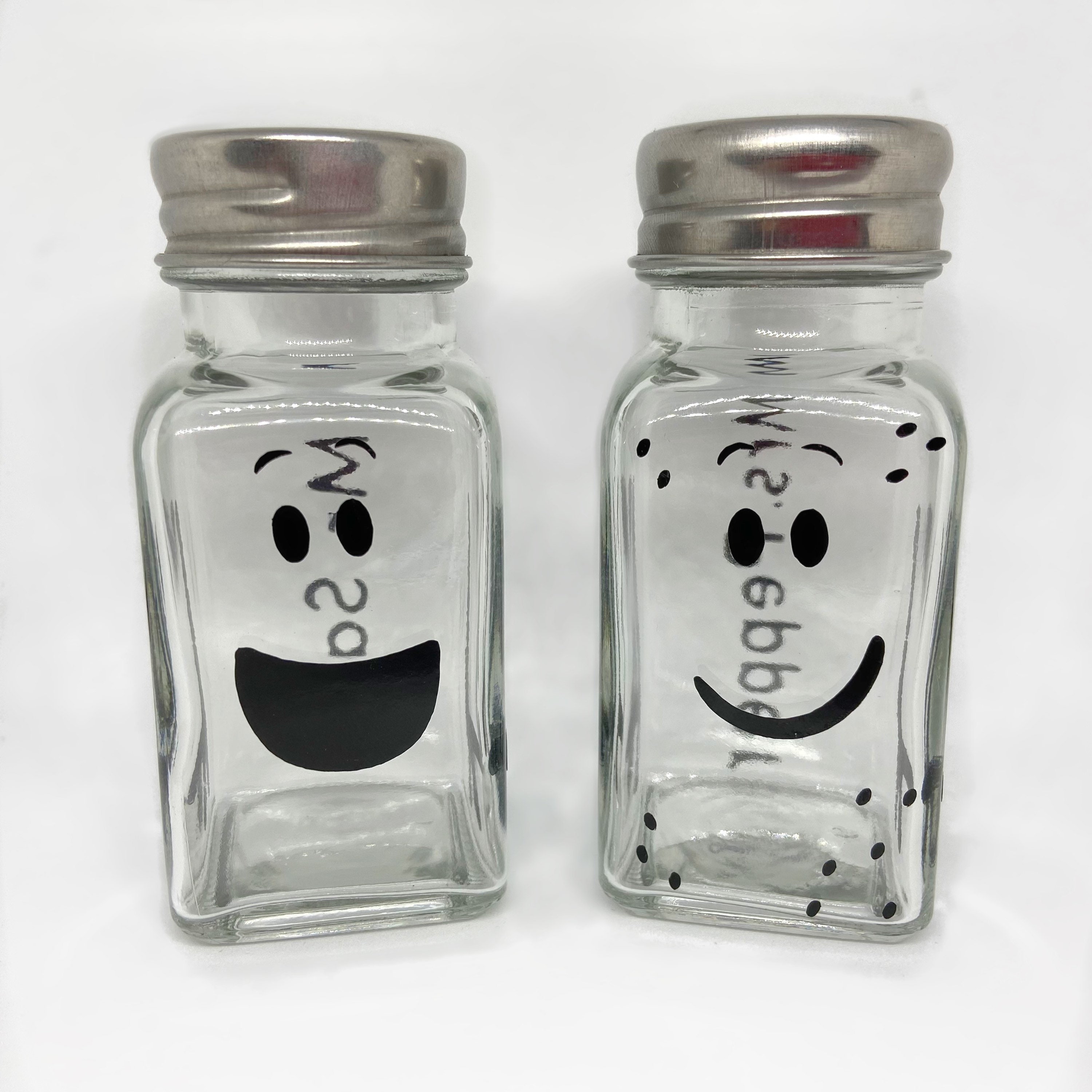Blues Clués Mr. Salt & Mrs. Pepper 2 Piece Salt and Pepper Shakers 