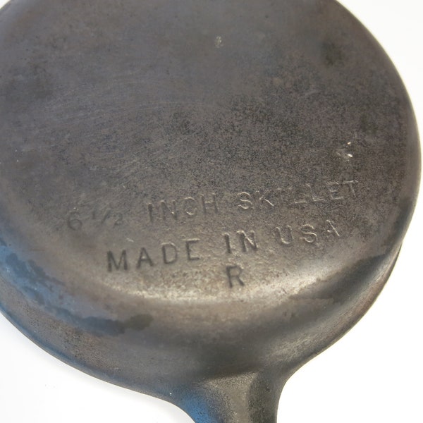 Unbranded Wagner #3 6 1/2 in. cast iron skillet