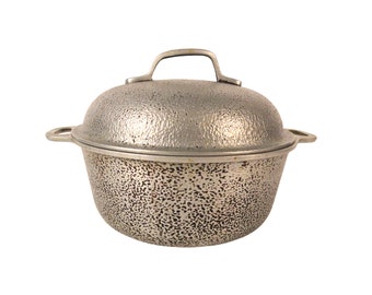 Silver-Seal Cast Hammered Aluminum Dutch Oven Lidded Pot 8"