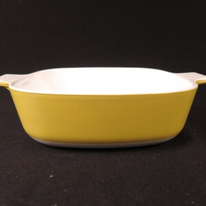 Corning Ware Casserole dish P-1-B, 1 qt - Harvest