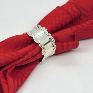 Sterling Silver Napkin Ring Scalloped Edges Antique