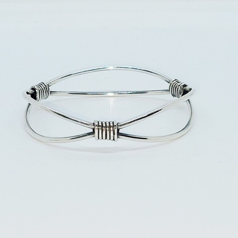 Avery Gold Bangle