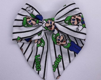 Super Mario Bros. | Luigi | Video Game | 5 Inch Sailor Hair Bow | Hair Accessories | Nerd Gifts | Cosplay | Theme Parks | Conventions