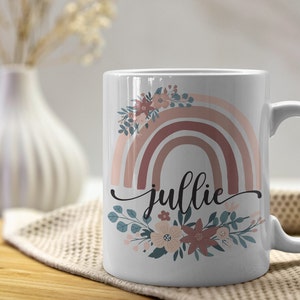 Personalisierte Boho Regenbogen Blumentasse: Benutzerdefinierte Namen Geschenk