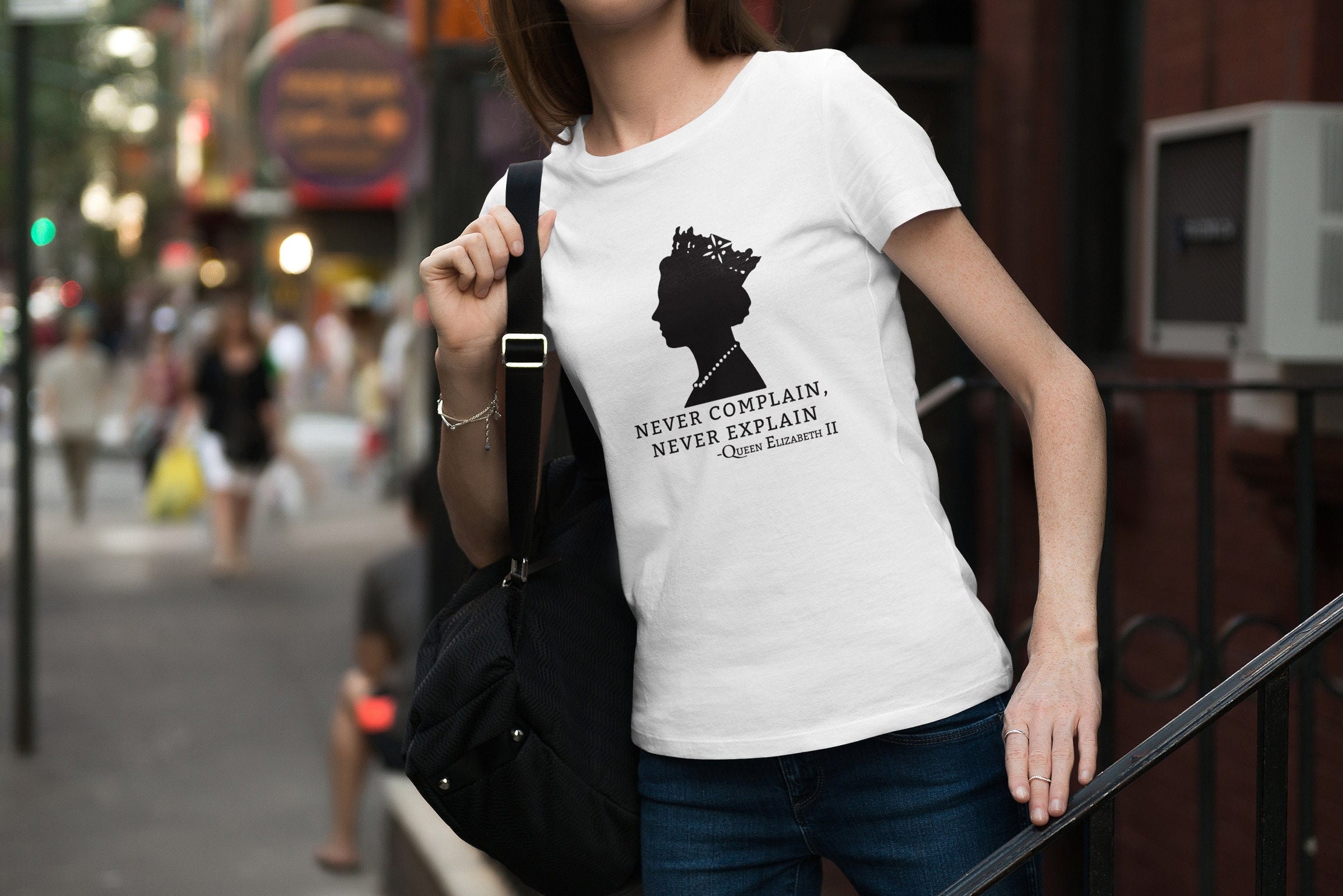 T-shirt bianca donna fracomina con pietre gioiello 3009 m