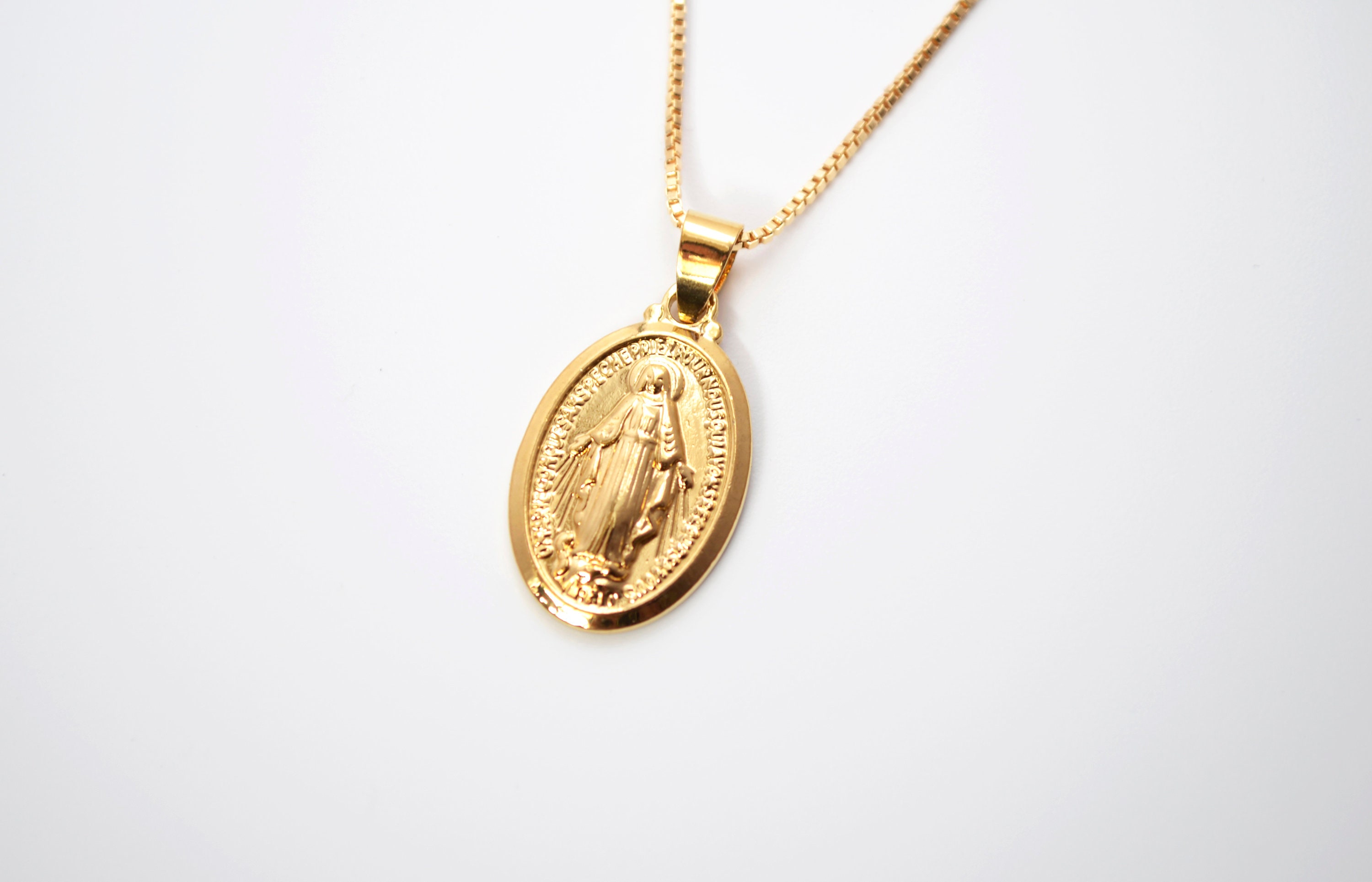 Gold Virgin Mary Medallion Necklace Etsy
