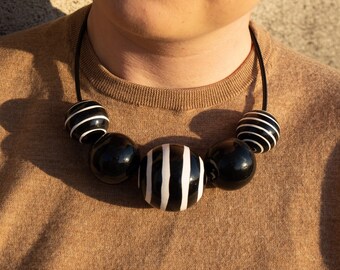 43cm Black Stripes Wooden Beads Necklace, Hand-Painted Jewellery