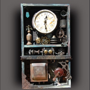 Steampunk Clock - Assemblage