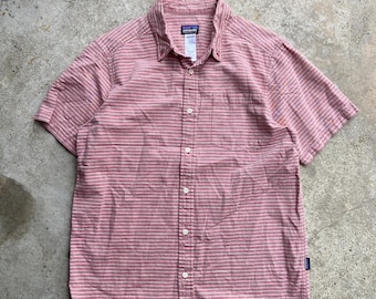 Patagonia Striped Organic Cotton Short Sleeve Shirt – Red White Button Up Top (Size M)