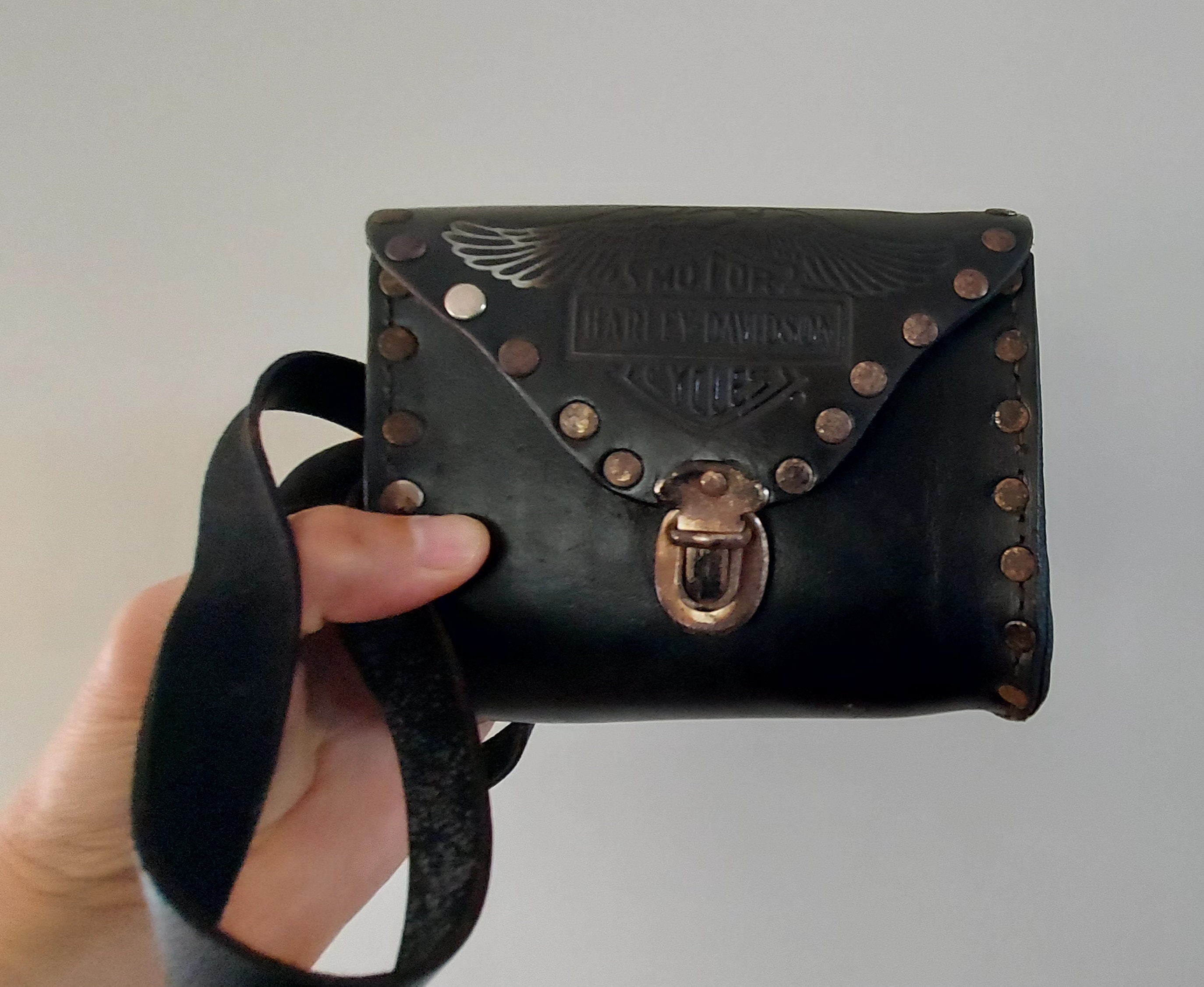 Harley-Davidson Women's Vintage Rivet Crossbody Bag Black