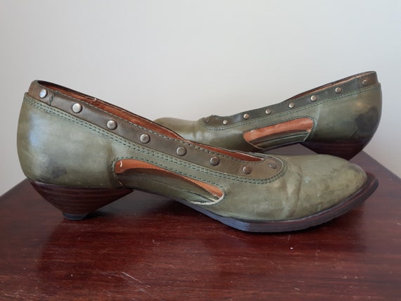 Fluevog, Ladies 7.5 Shoes, Olive Green, Dark Gree… - image 5