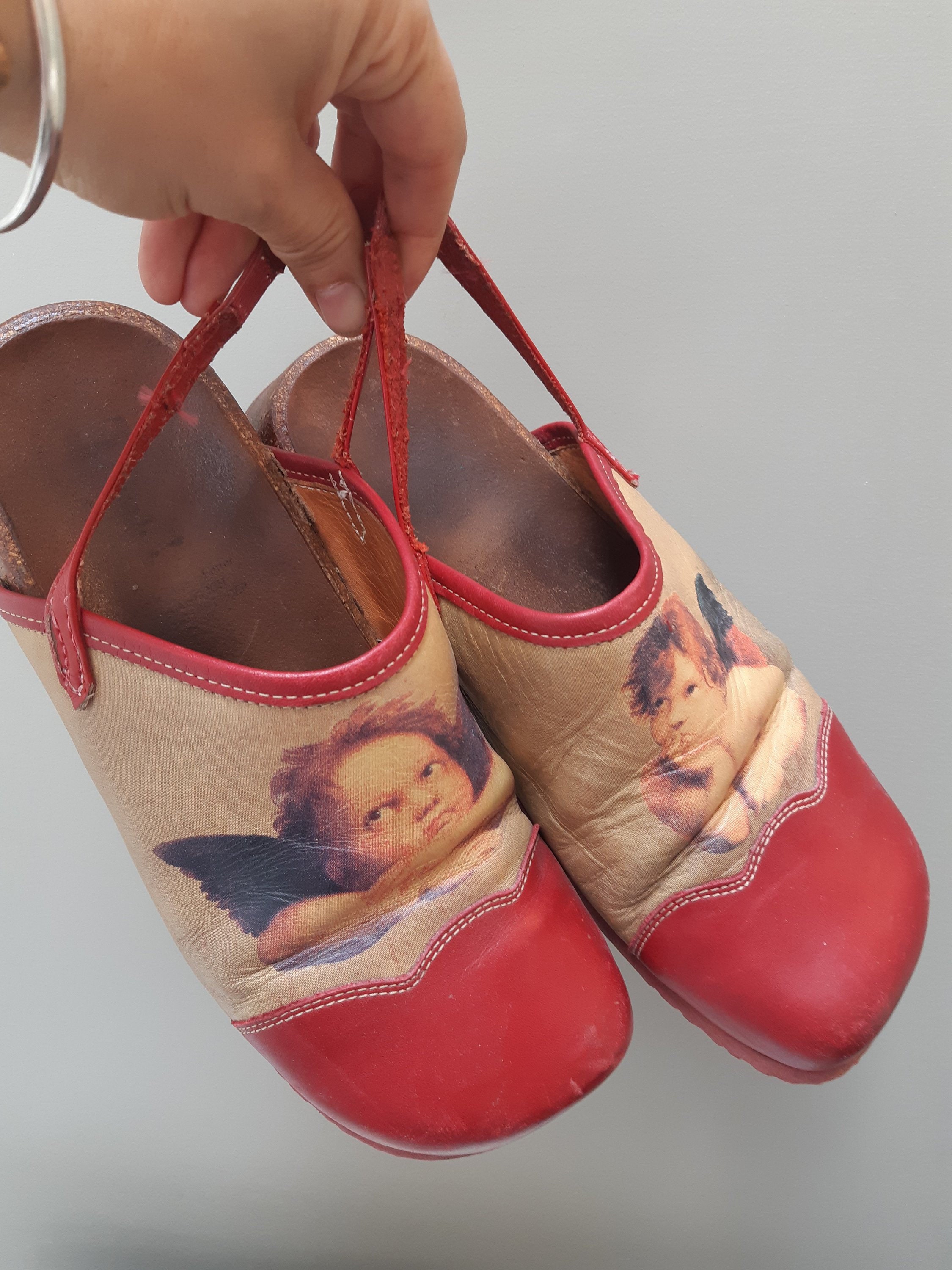 Think clog best sale