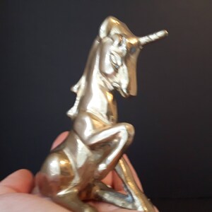 Unicórnios, conjunto de 2, estatuetas vintage de latão.