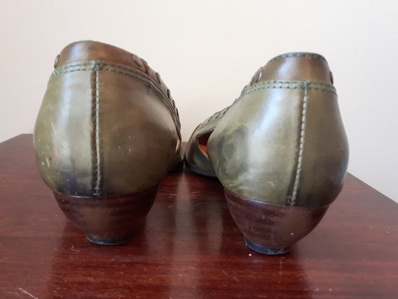 Fluevog, Ladies 7.5 Shoes, Olive Green, Dark Gree… - image 4