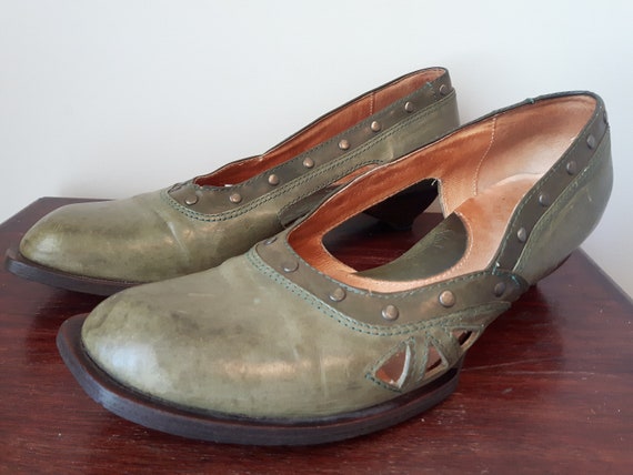 Fluevog, Ladies 7.5 Shoes, Olive Green, Dark Gree… - image 3