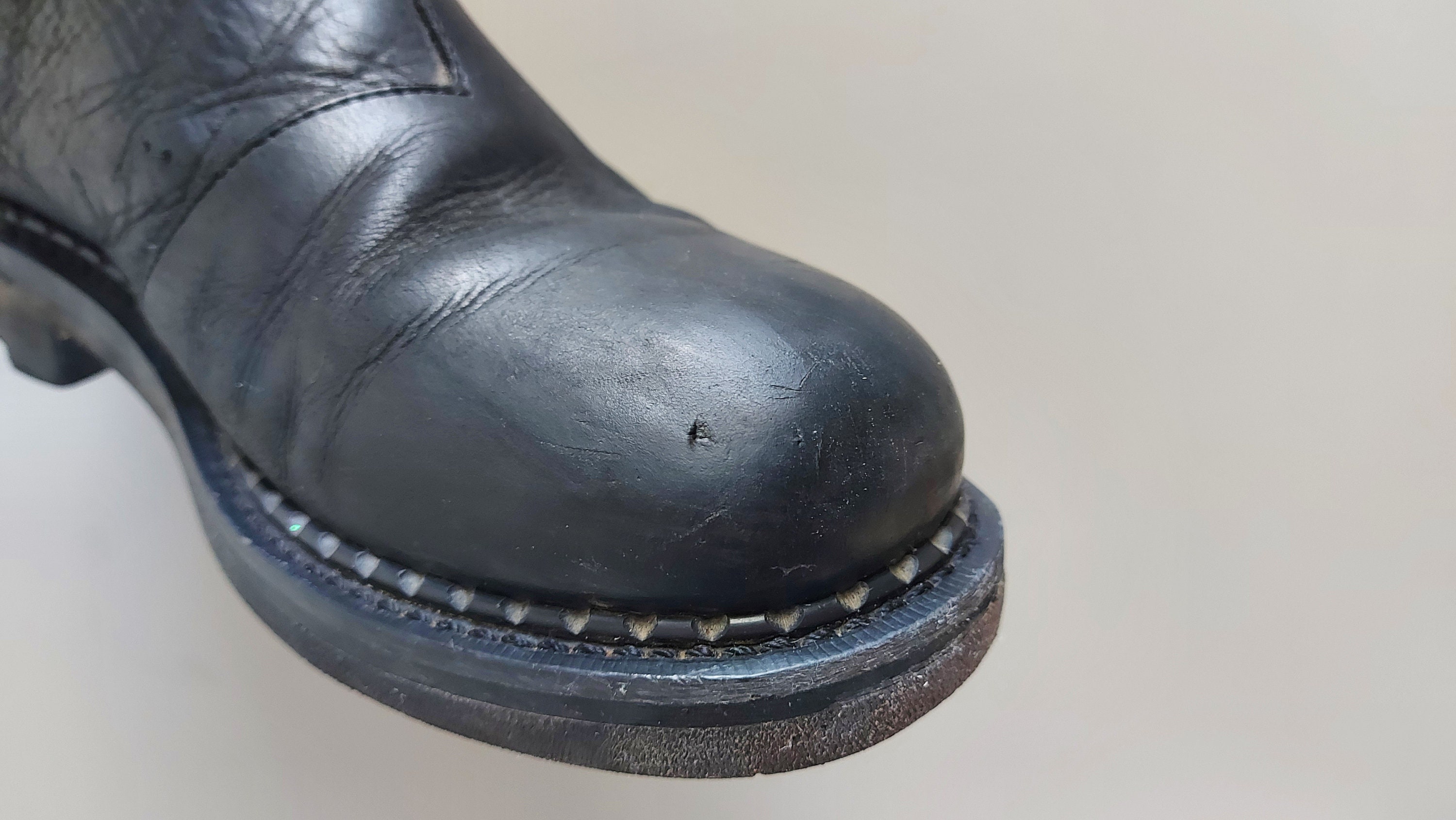 John Fluevog Boots, Black Leather Ankle Boots, Elastic  display picture 2