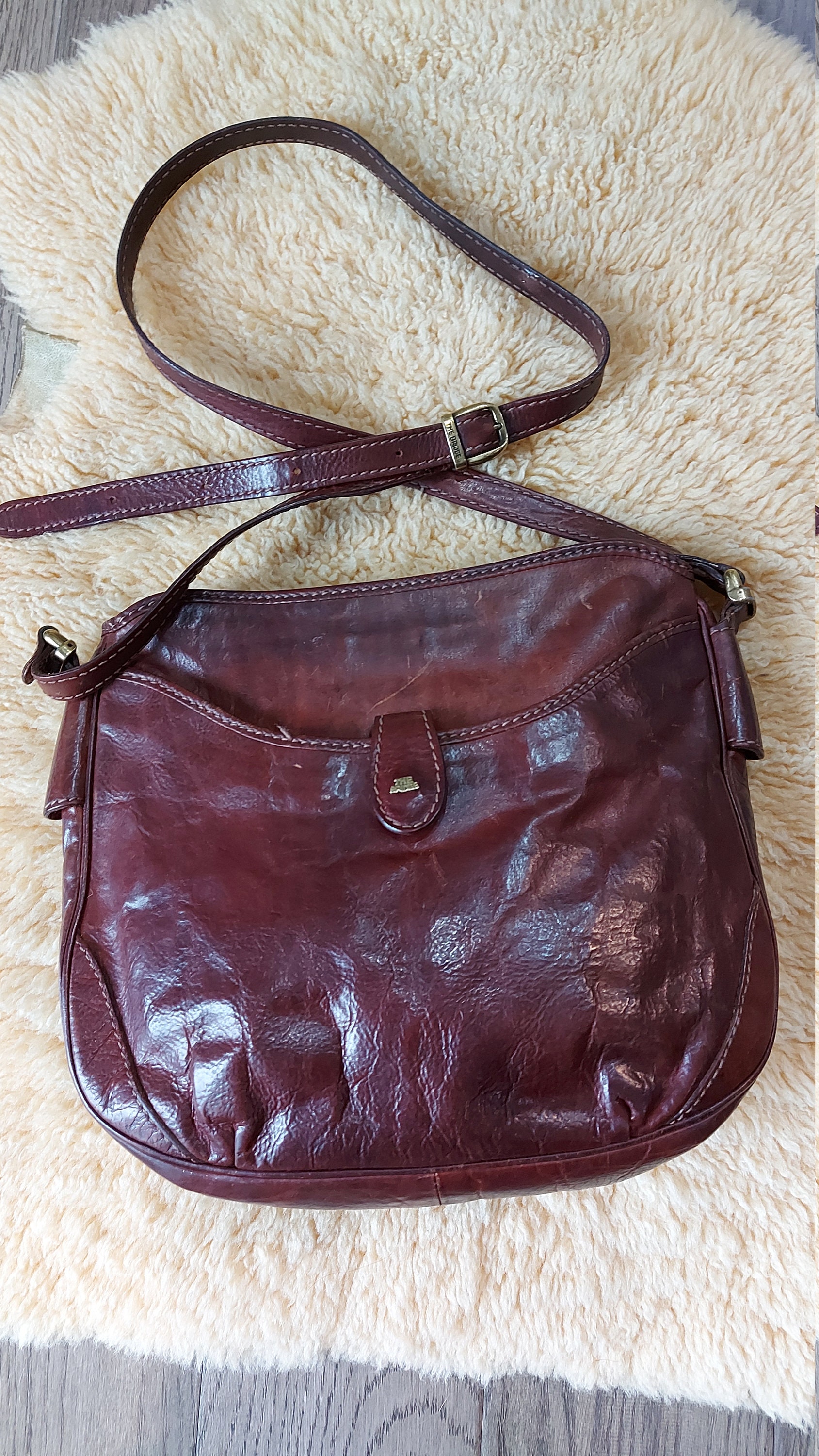The Bridge Leather Bag, Vintage Italian Designer Leather Purse, Crossbody, Cognac Brown, Worn, Soft, Marked, Quality, Patina, Made in Italy - Etsy The Bridge Leather Bag, Vintage Italian Designer Leather Purse, Crossbody, Cognac Brown, Worn, Soft, Marked, Quality, Patina, Made in Italy - Etsy