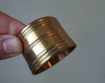 Set of 12 Brass Napkin Holders, Brass Napkin Rings, Plain, Simplistic, Mid Century Modem