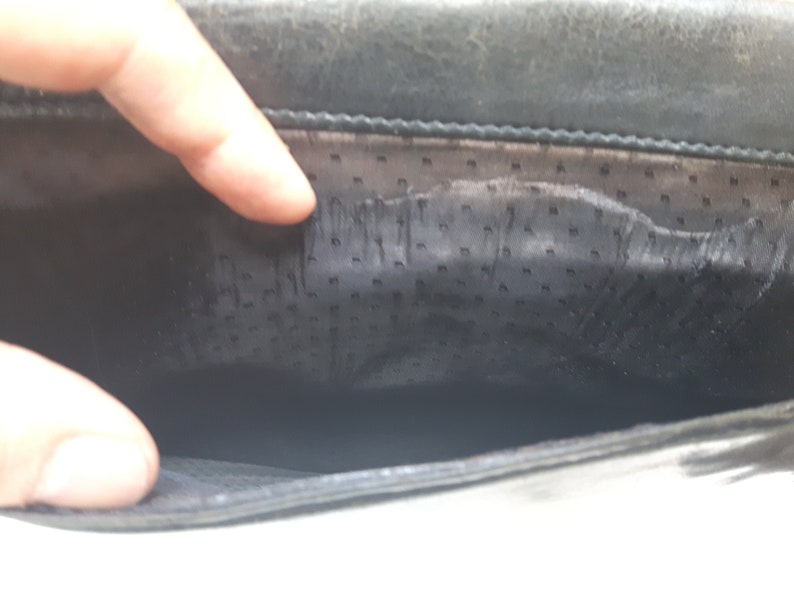 lined Briefcase Tilley Real Calf scratched faded cracked Vintage Black Leather Satchel clean interior Made in Canada Perfectly worn