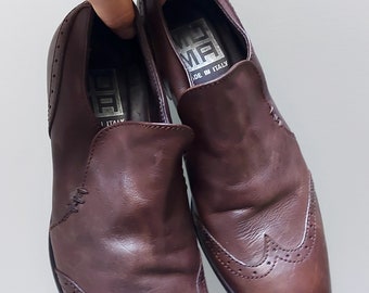 Italian leather ladies loafers, size 39 slip shoes, gorgeous darker brown, Oxford like detail, MOMA handmade in Itay