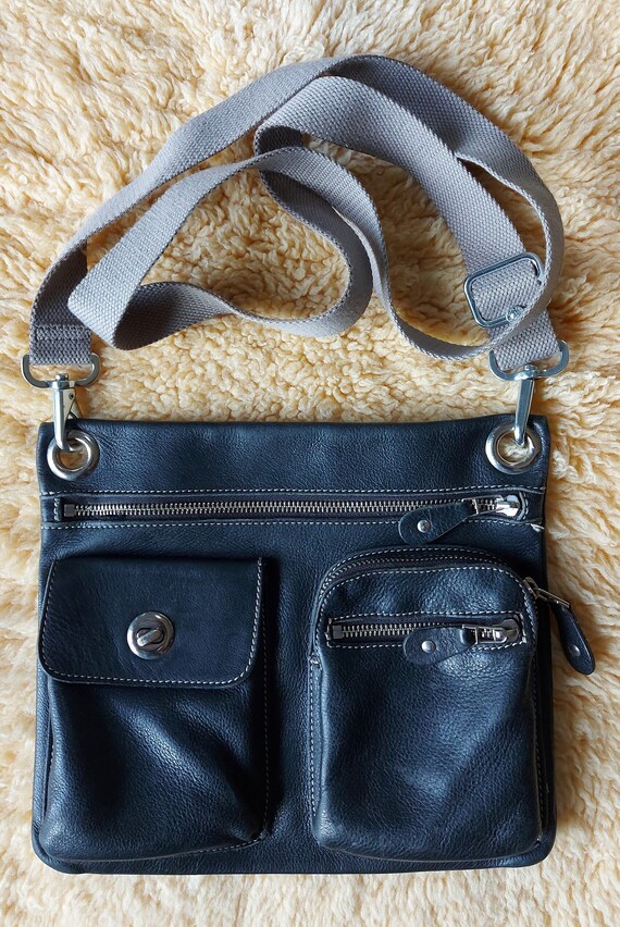 Roots Vintage Black Leather Crossbody Bag Purse - Etsy