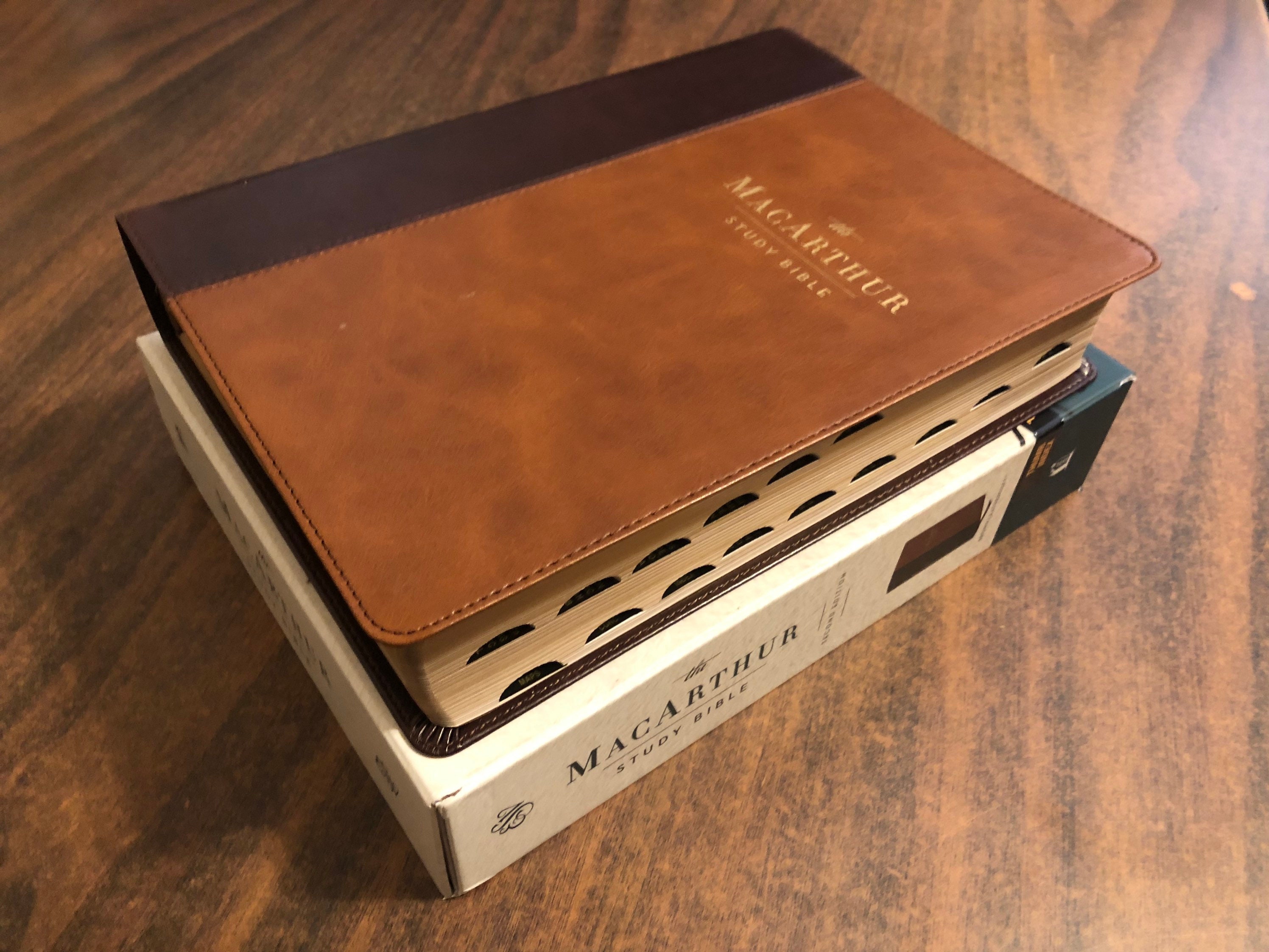 Personalized ESV MacArthur Study Bible Thumb Indexed, Brown LeatherSoft, ISBN 9780785235644
